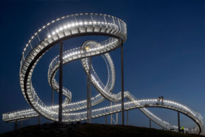 Heike Mutter & Ulrich Genth: Tiger & Turtle – Magic Mountain, Duisburg 2011